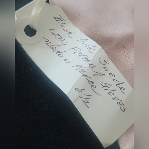 Prestine Vintage "Opera 22- Opera Length Gloves. - Picture 9 of 9